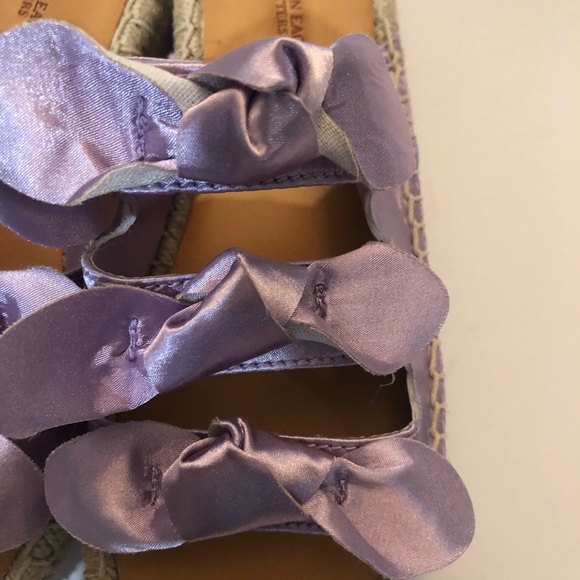 Lavender Bow Sandals - Picture 3 of 4